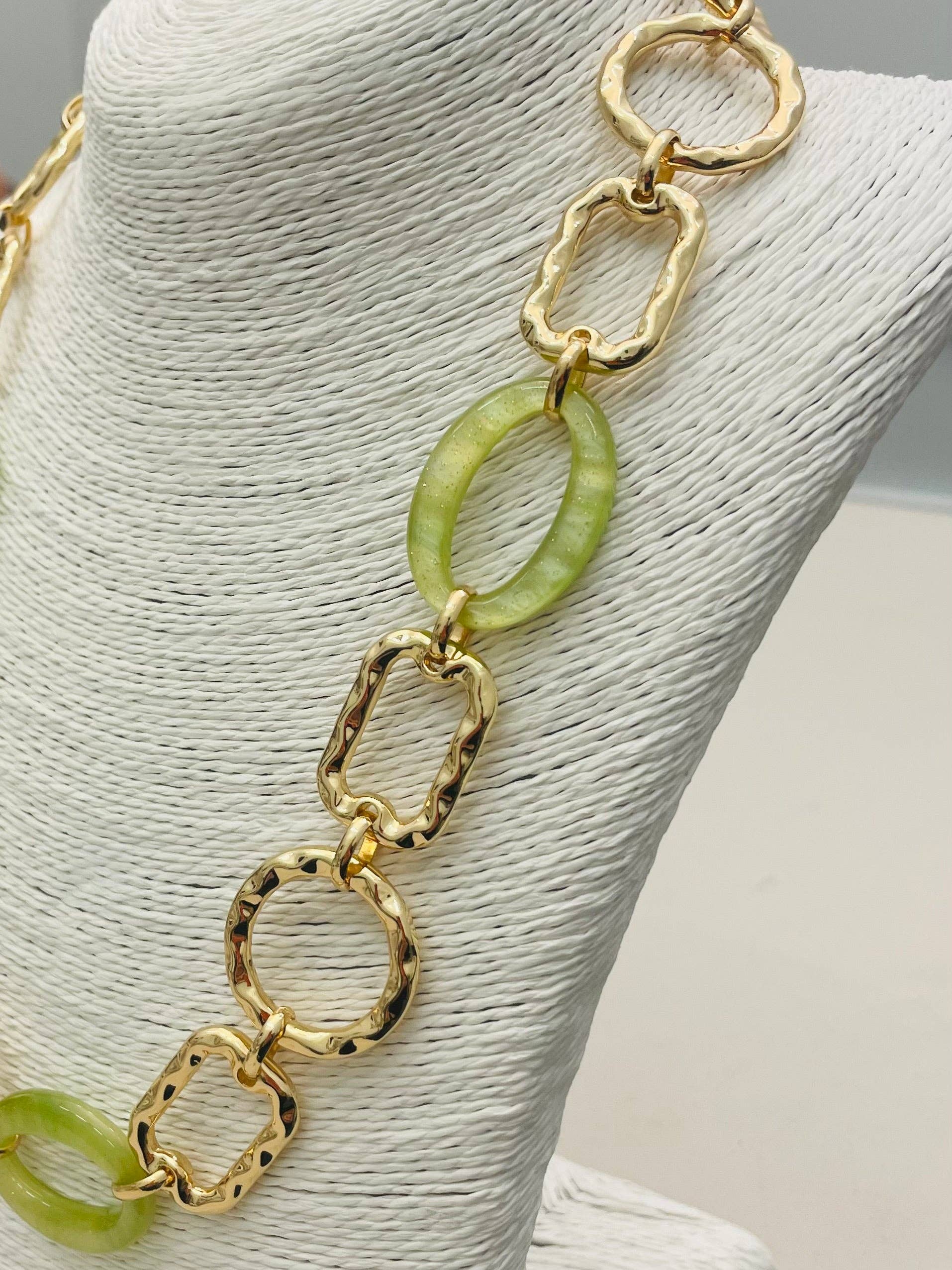 CHIC - Everyday Link Necklace (green/gold) NK407