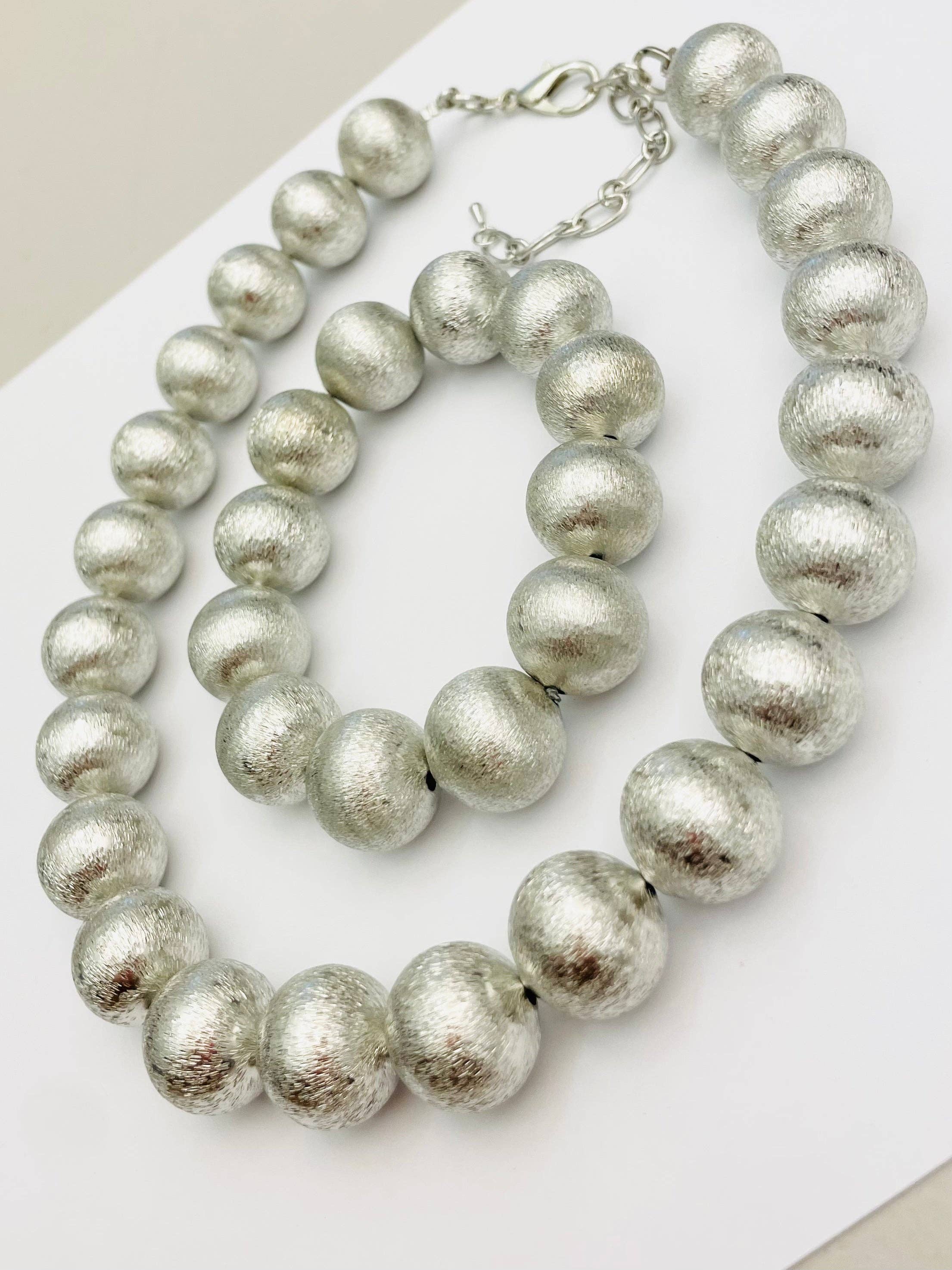 CHIC - BIG Ball Necklace (brushed silver)