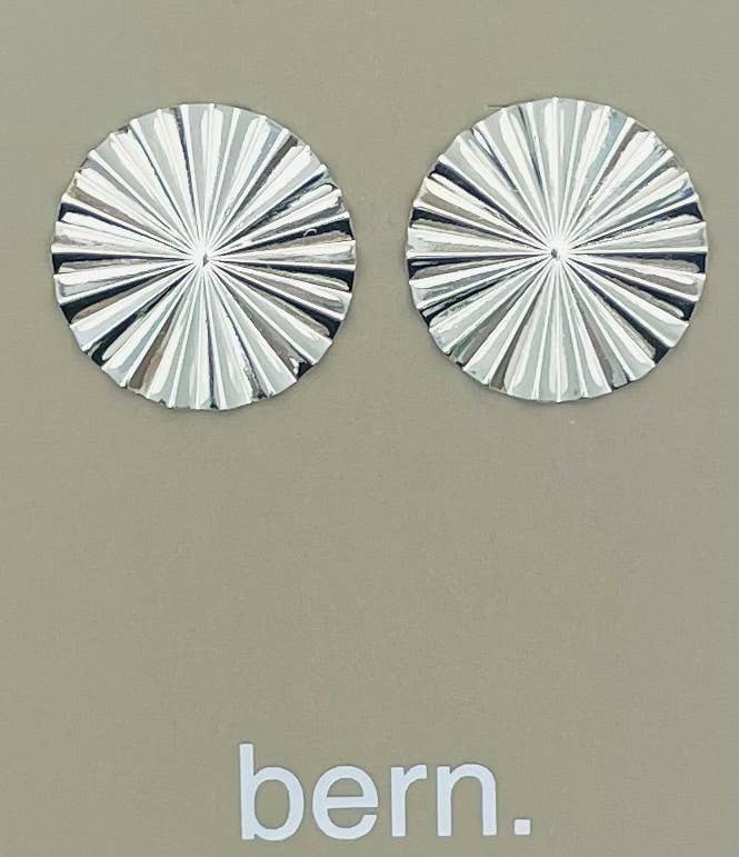 SILVER - Round Accordion Stud (silver) BER378