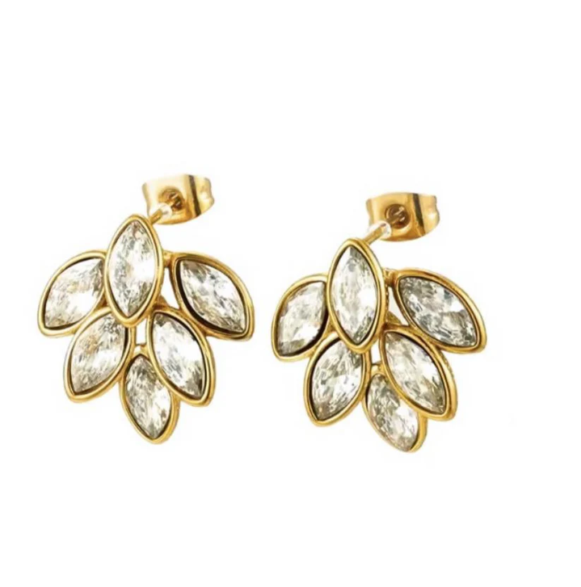 Saraya Leaf Earrings