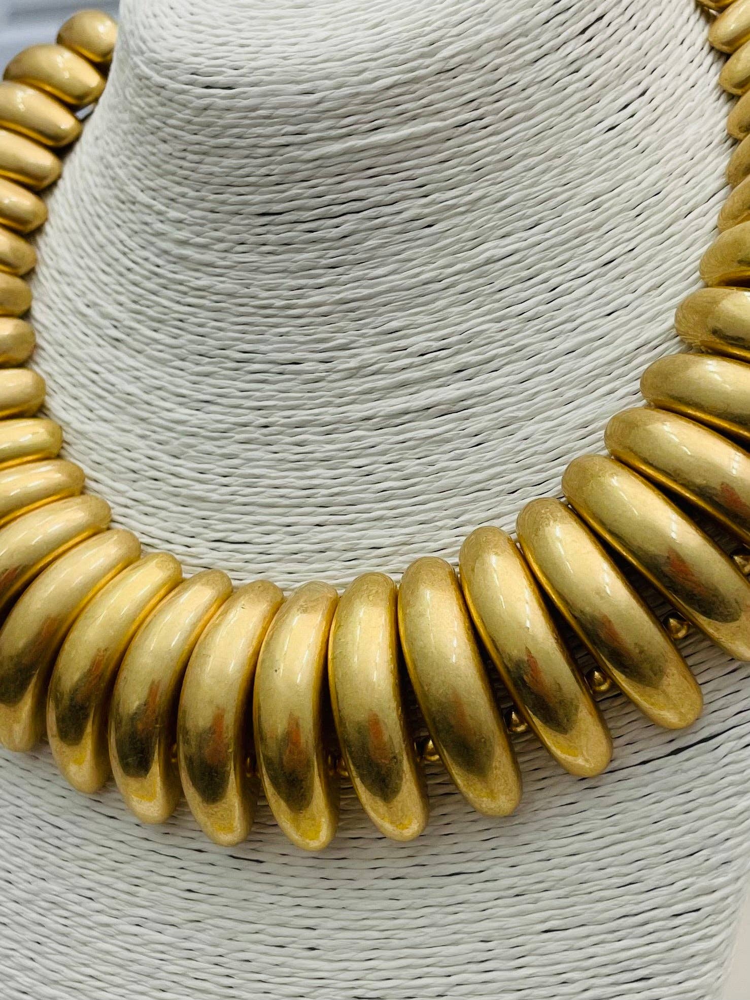 CHIC - Vintage Collar (matte gold) BNK272