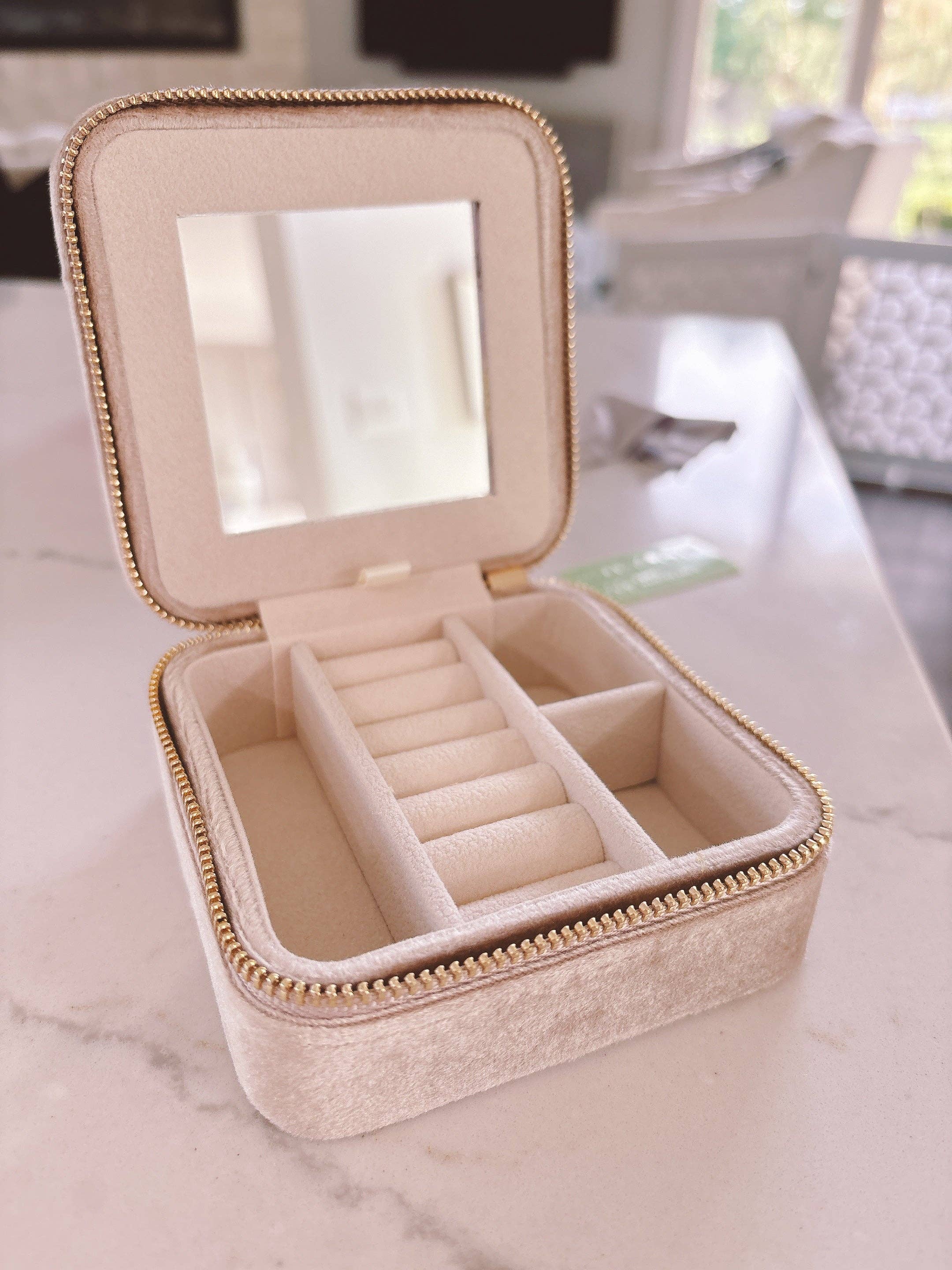 Velvet Vibes Jewelry Box