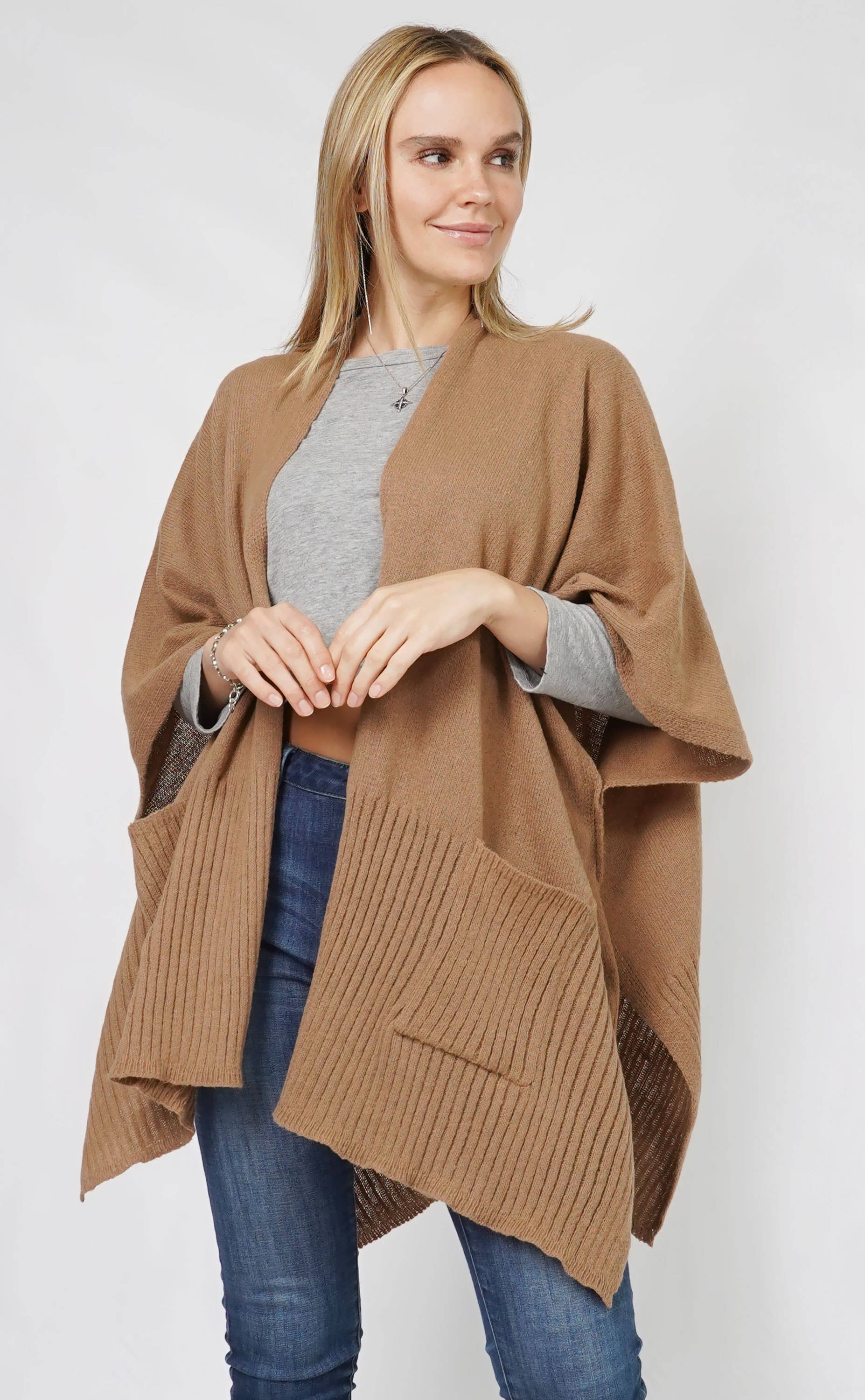 Knit Vest w/Pockets (camel)