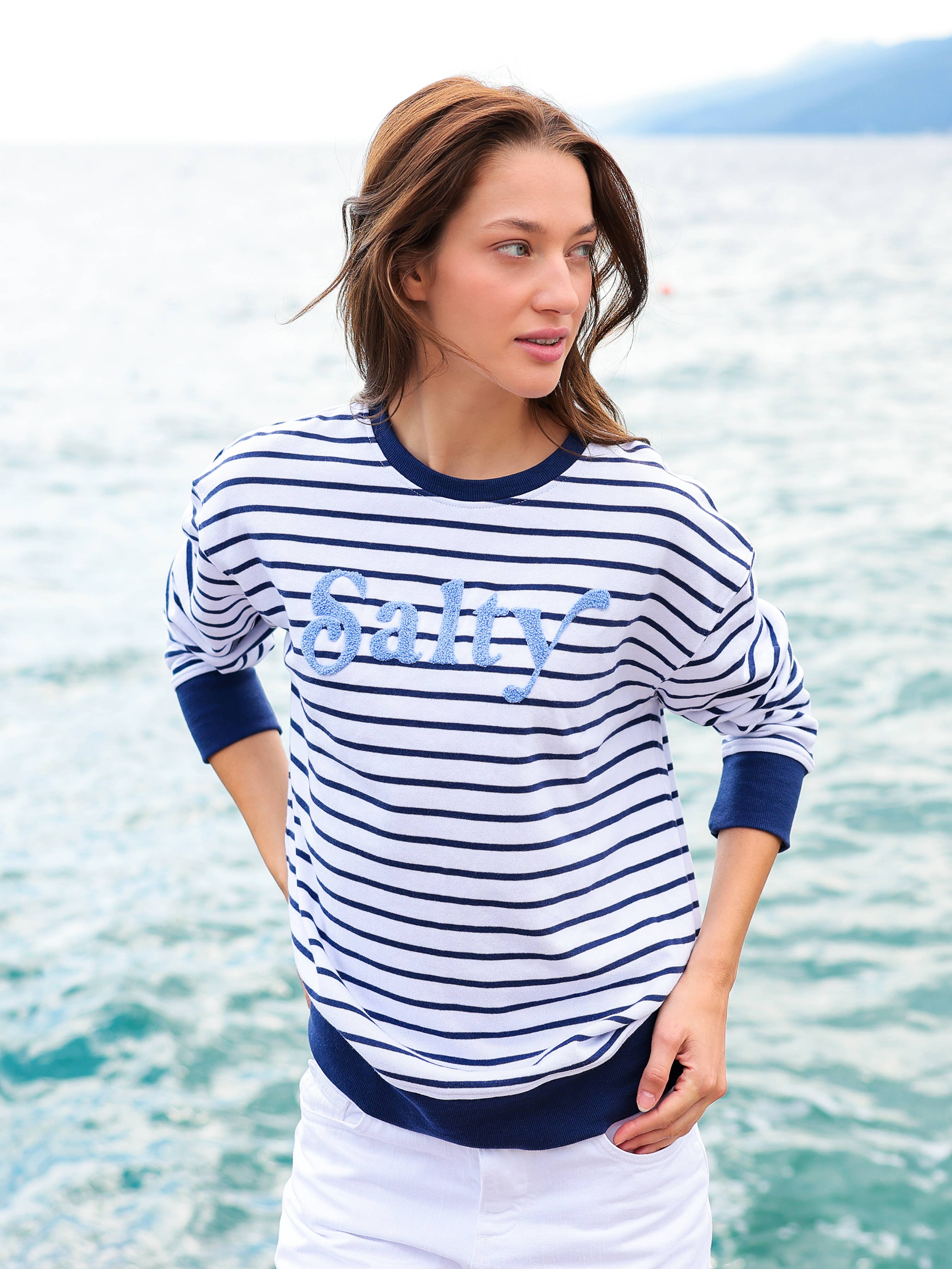 "SALTY" SWEATSHIRT,NAVY