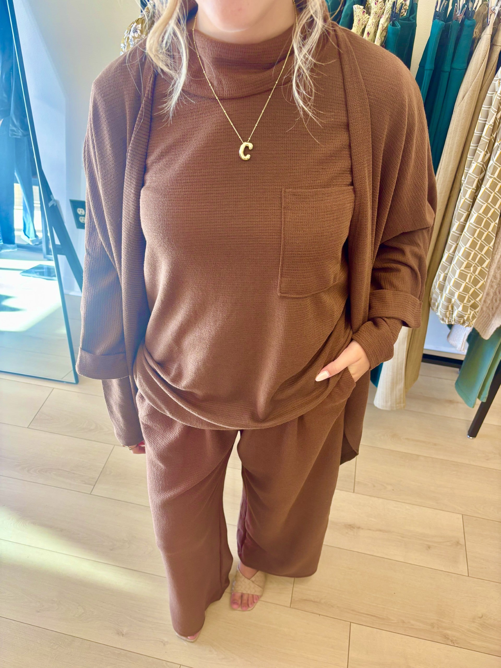 Calista Lounge & Travel Set