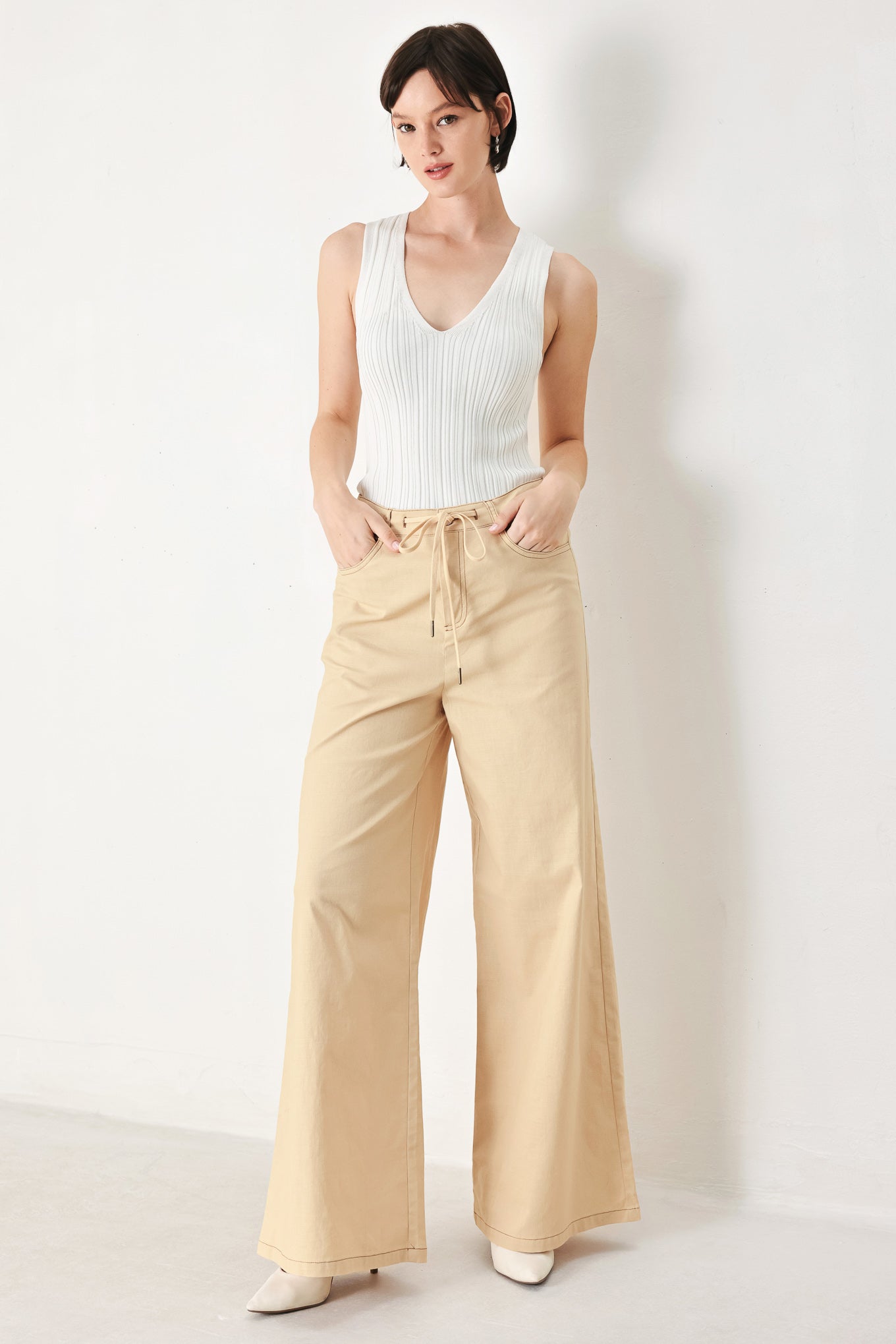 MODERN SAND WOVEN PANTS