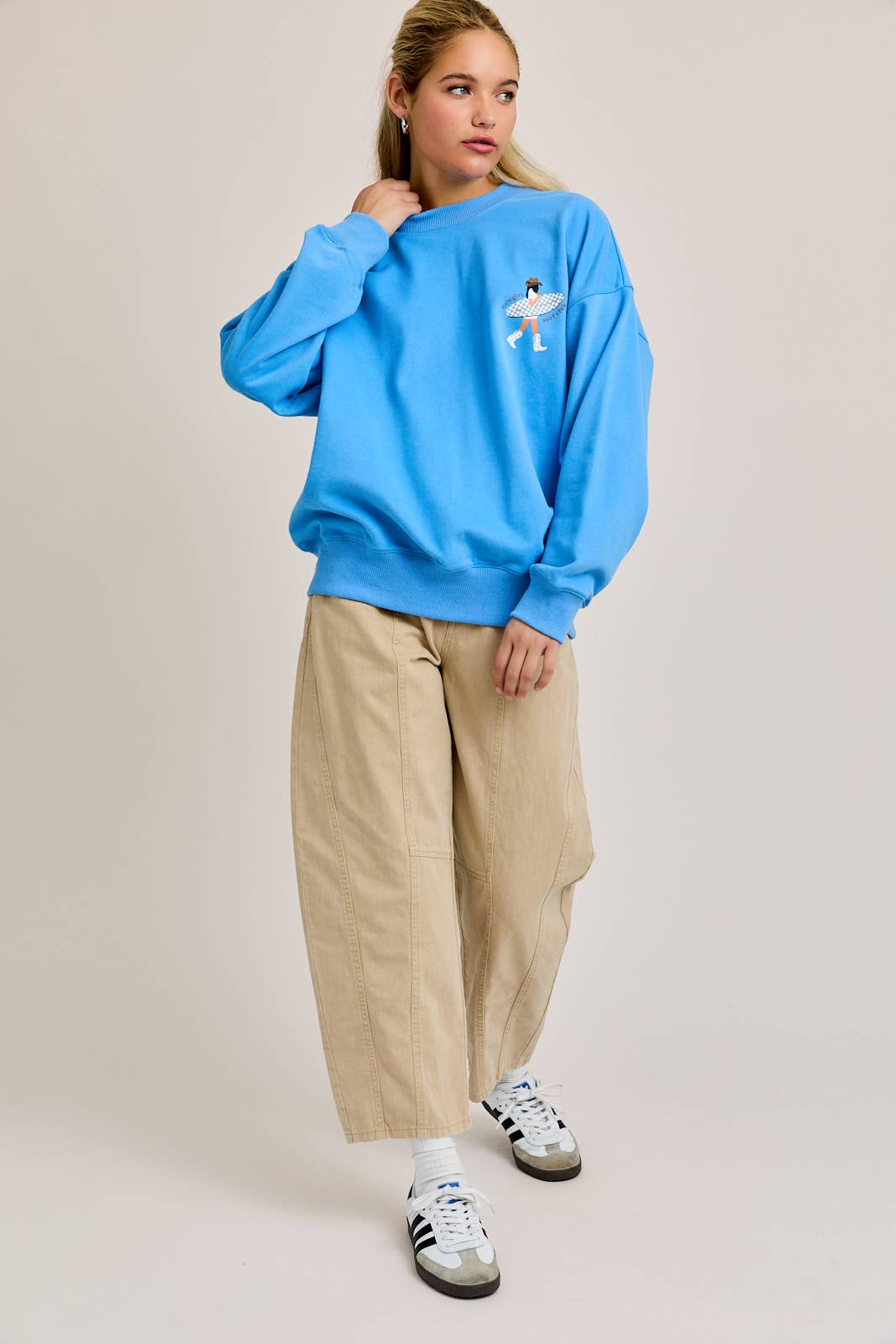 "COWGIRL SURF CLUB" Crew Neck