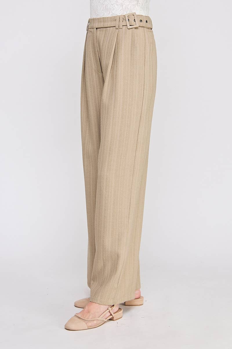 Laura Pant