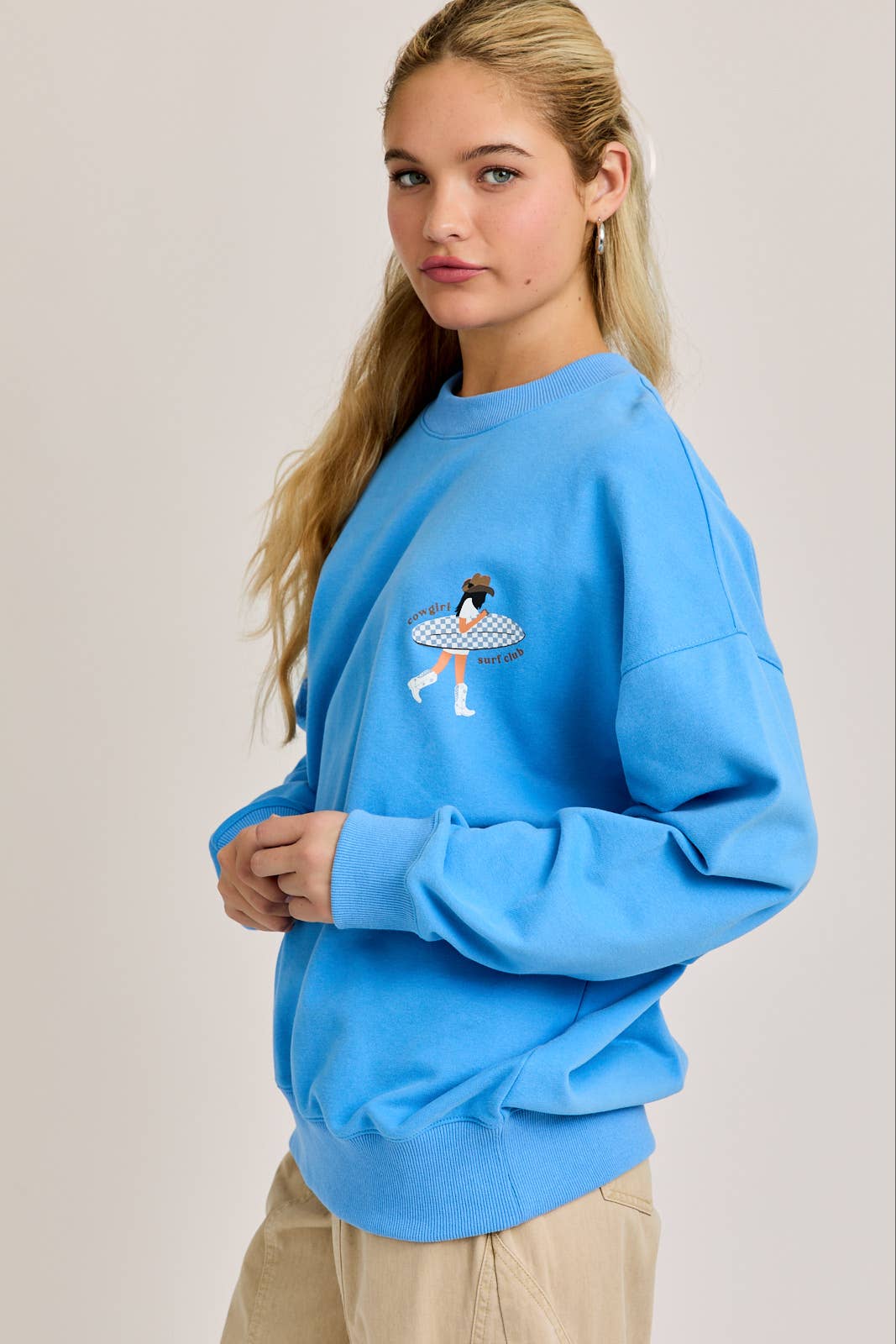 "COWGIRL SURF CLUB" Crew Neck